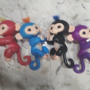 Monkey Interactive Electronic Fingers Smart Toy Kids  -two toys in o…